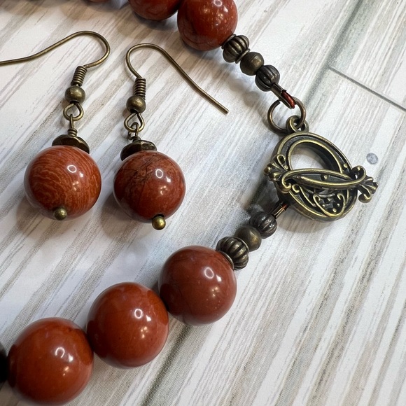 HM105- 7.5” Red Jasper Bracelet & Earrings Set - Picture 2 of 3